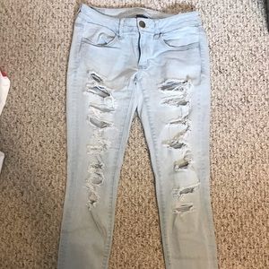 American Eagle light wash ripped jeans